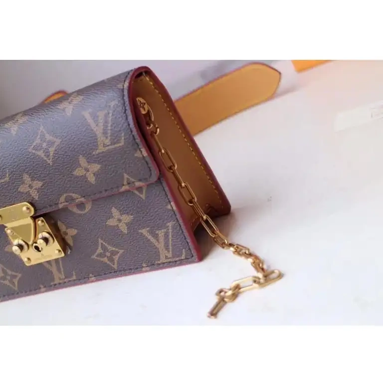 Fashionrep Bags 19B570280 LV 0607